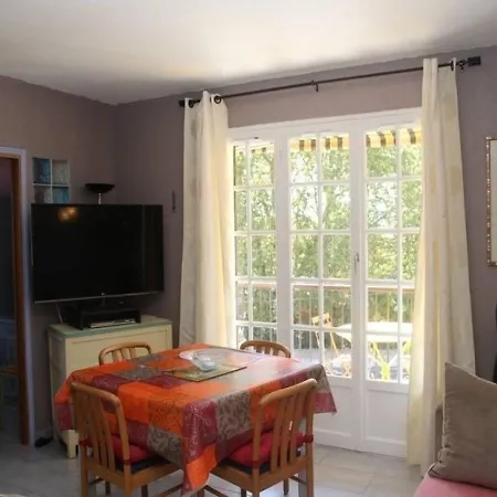 Agay Plage 10 Appartement *