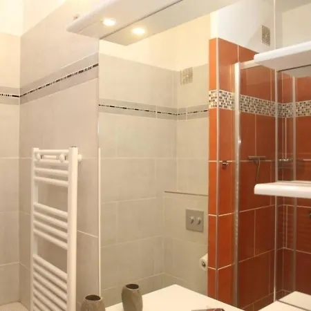 Agay Plage 10 Appartement *
